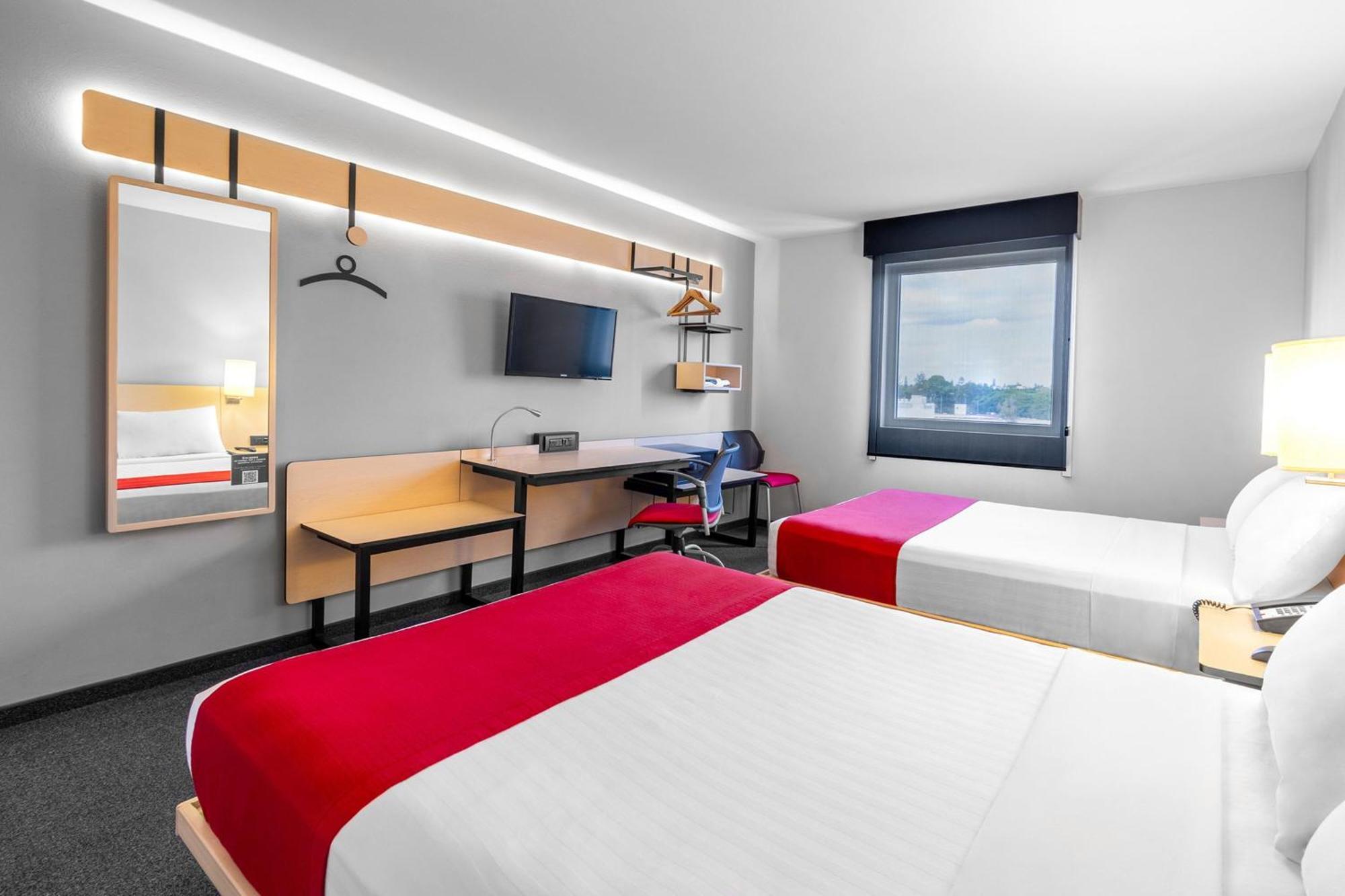 City Express Plus By Marriott Guadalajara Expo Сапопан Экстерьер фото